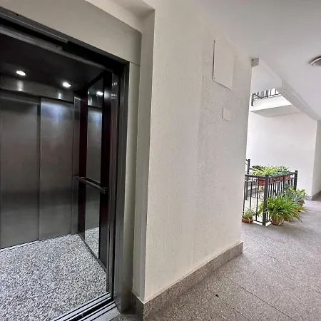 Apartment Camerino Del Falla Grupo Ac Gestion *